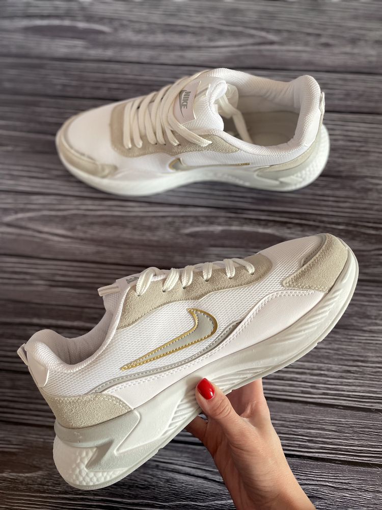 Нереальні чоловічі кросівки Nike Racer White Silver