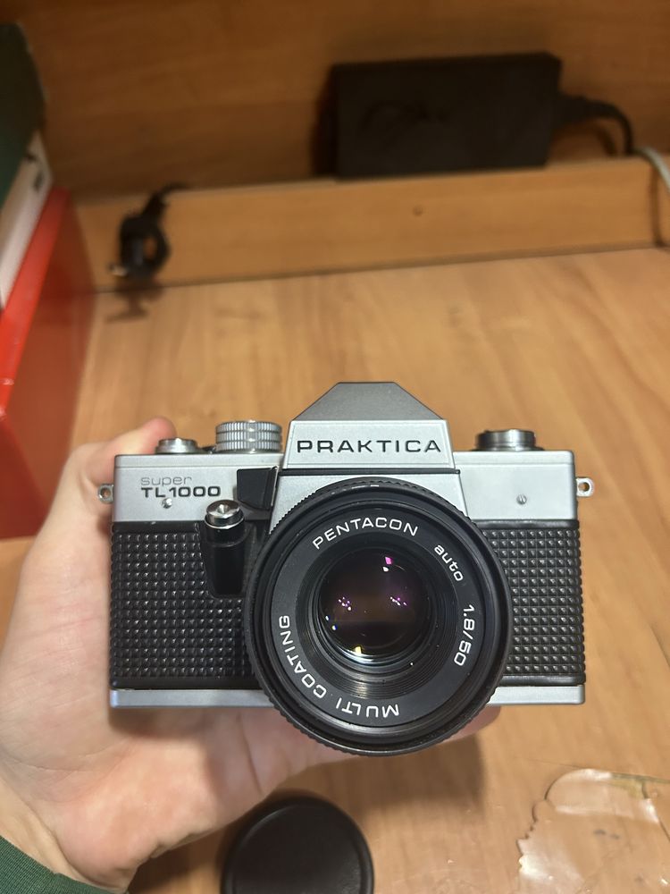 PRAKTICA Super TL1000, +додатковий обʼєктив, +вспишка