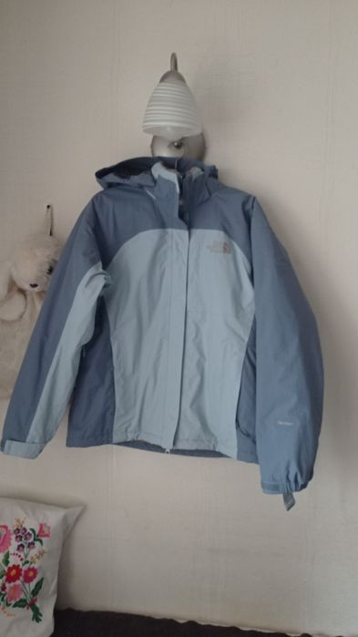 Жіноча зимова куртка. Бренд The North Face.