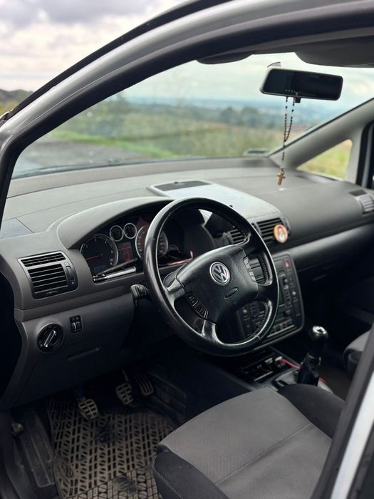 WV Sharan SPECIAL 1,9 TDI 150 KM 7 osobowy