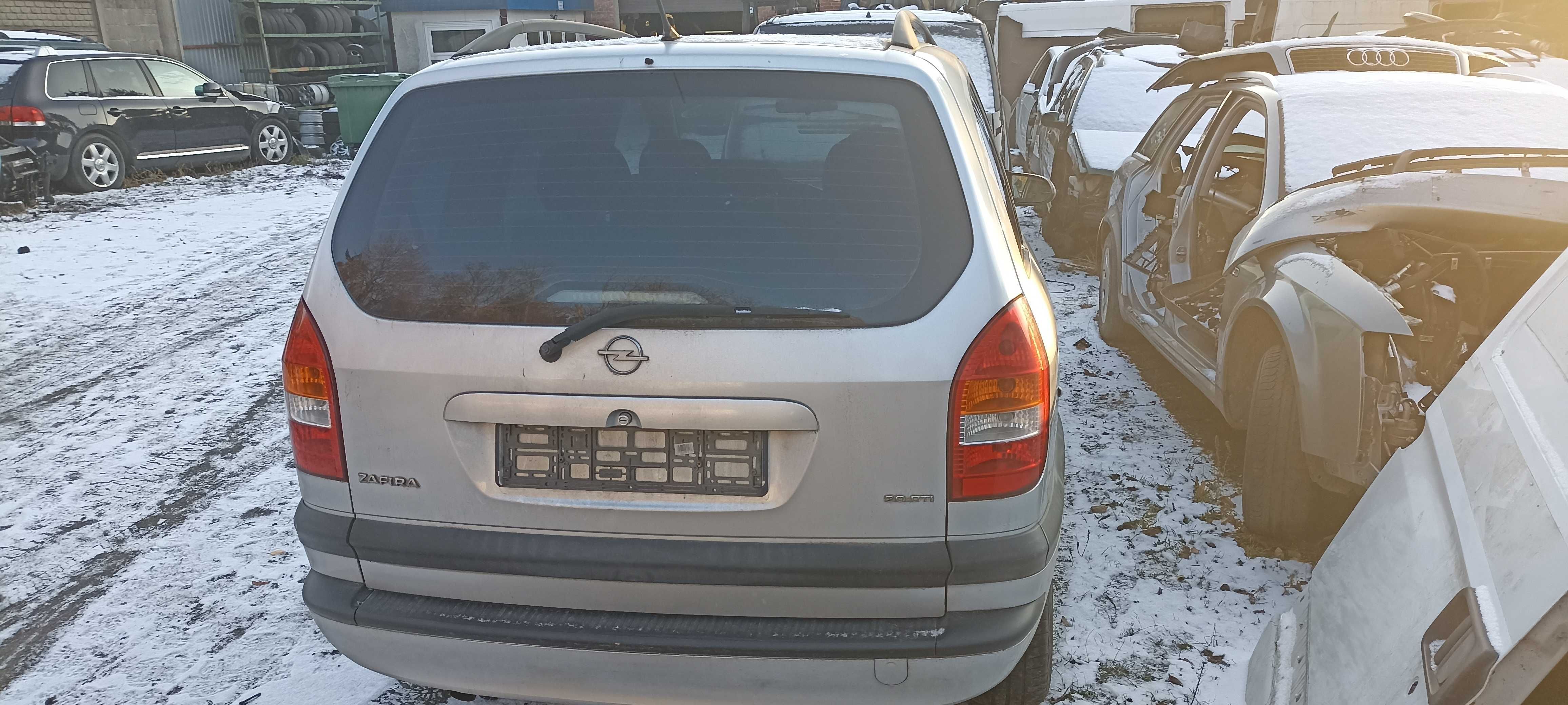 opel zafira 2.0 TDI klapa bagażnika szyba z157