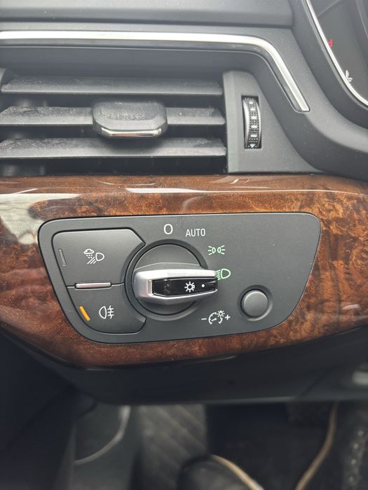 Audi USA lampa tyl kodowanie konwersja polski mapy carplay loga stacji