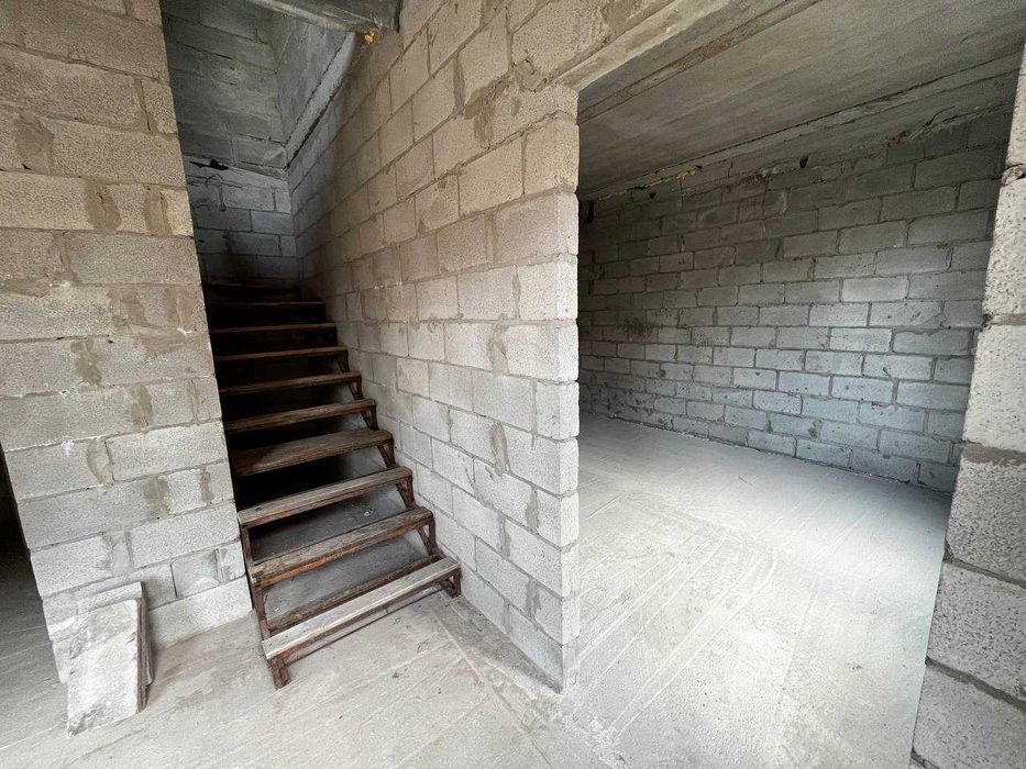 Продаж таунхаусу, Фастівська