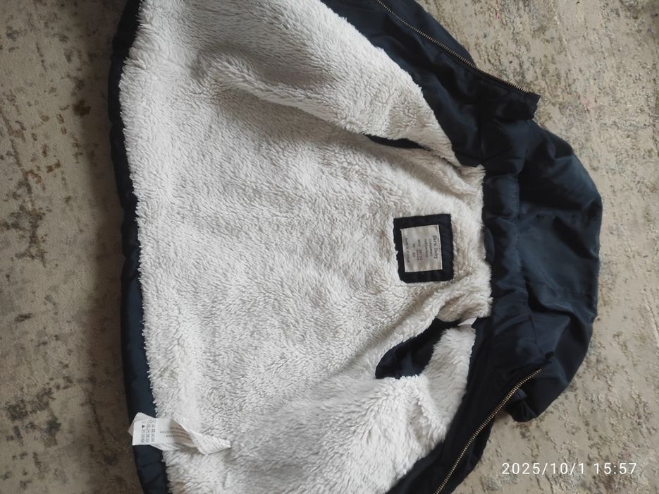 Продам дитячу куртку фірми Zara
