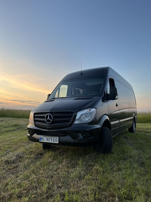 Автобус Пасажирські перевезення замовлення автобуса