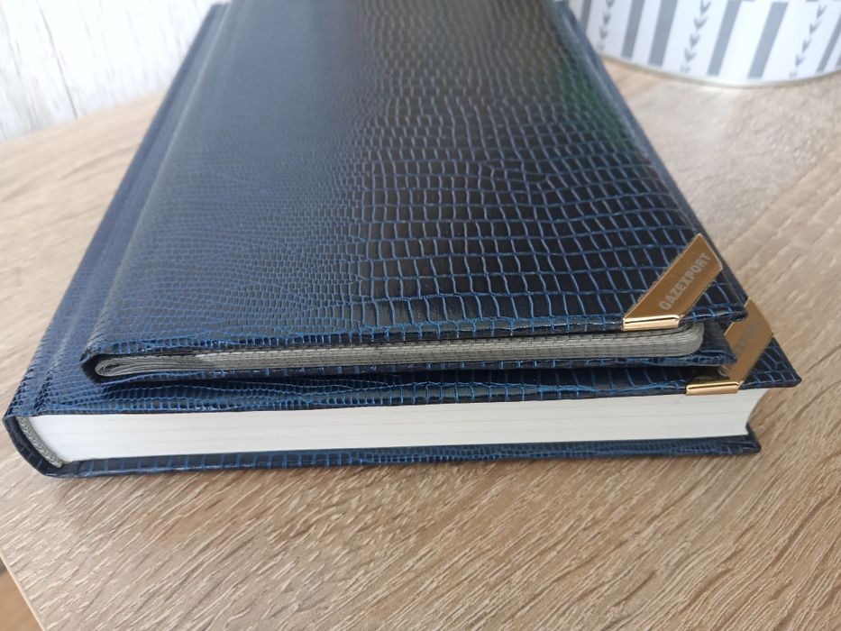 Подарочный набор (Визитница (72 шт.) + Блокнот (ежедневник))