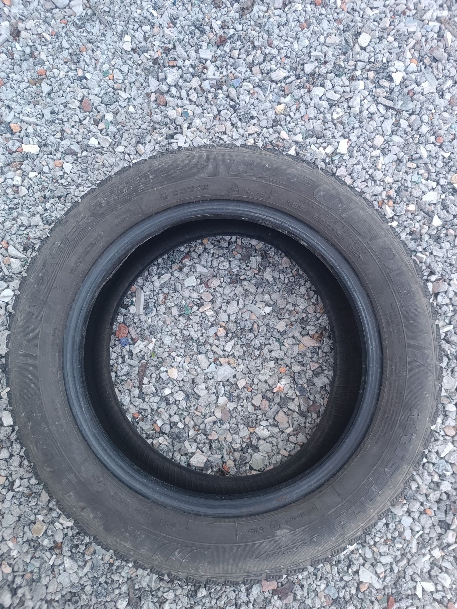 185/60R15 komplet opon zimowych Fulda