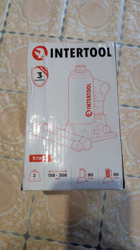 Домкрат гідравлічний 2т Intertool