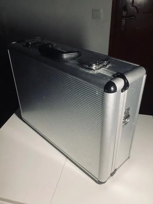 Máquina de tatuagens