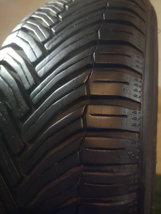 Opony całoroczne Michelin Crossclimate 195 65r15