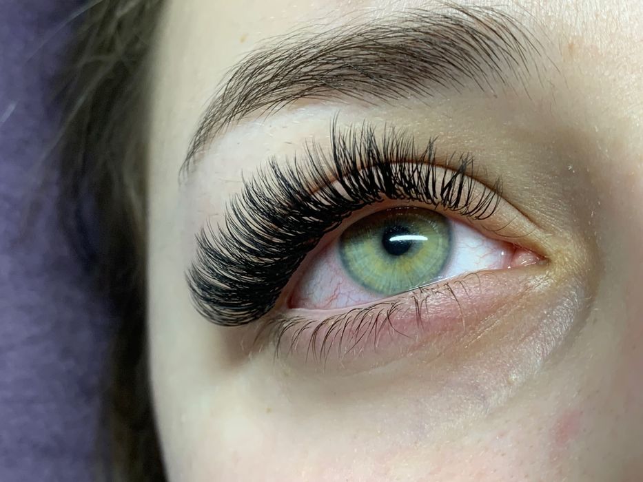 Нарощування вій,оформлення та фарбування брів,ламінування брів/вій