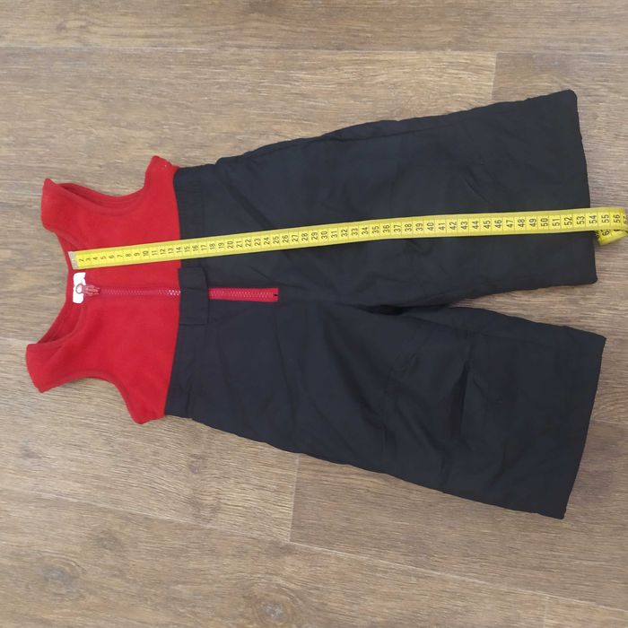 Продам зимний комплект куртка и полукомбинезон Snowtech