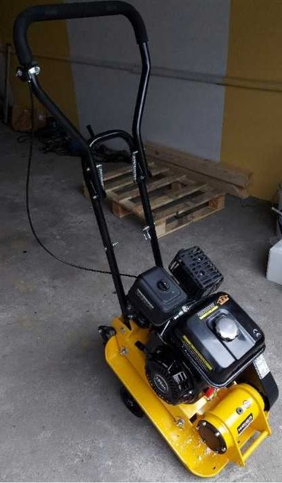 Wypożyczę zagęszczarkę płytową HIGHER 6,5 KM