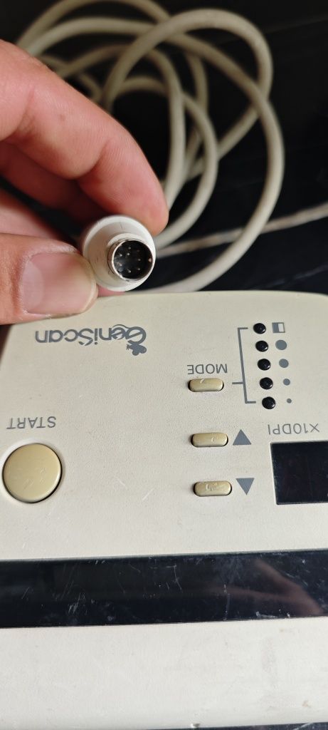 Scanner de mão portátil GENISCAN