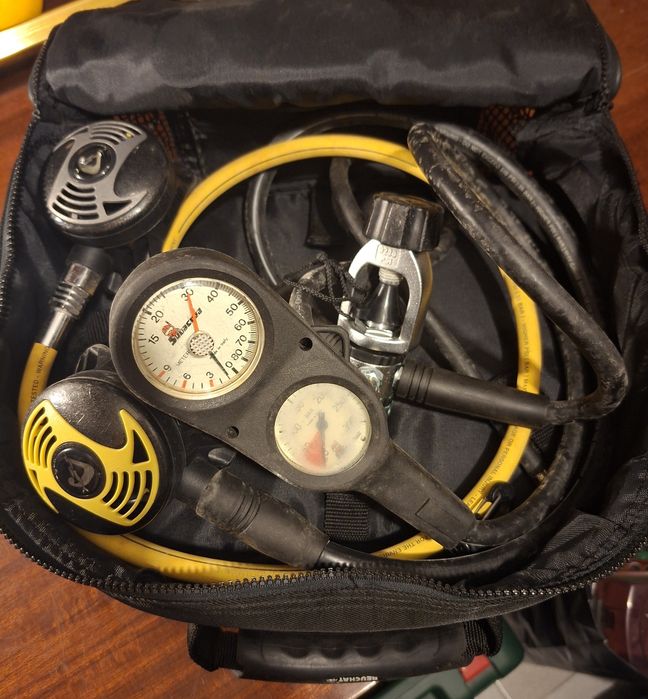 Regulador de mergulho usado