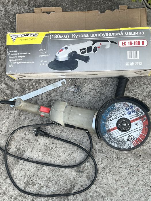 Кутова шліфмашина Forte EG 16-180 N