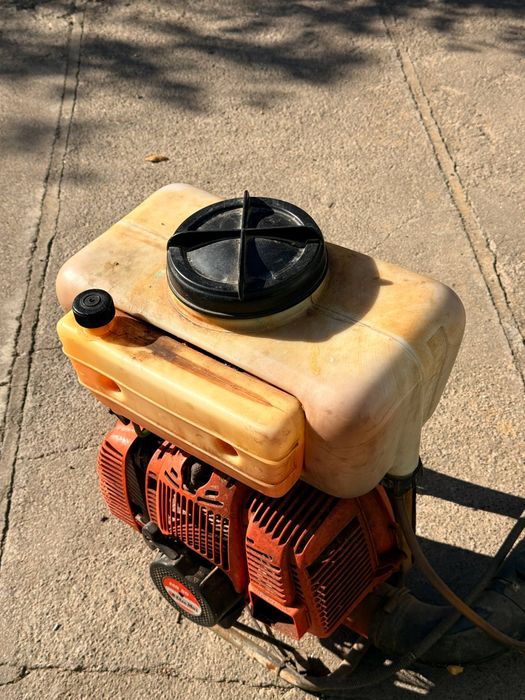 Обприскувач Oleo-Mac MB 80