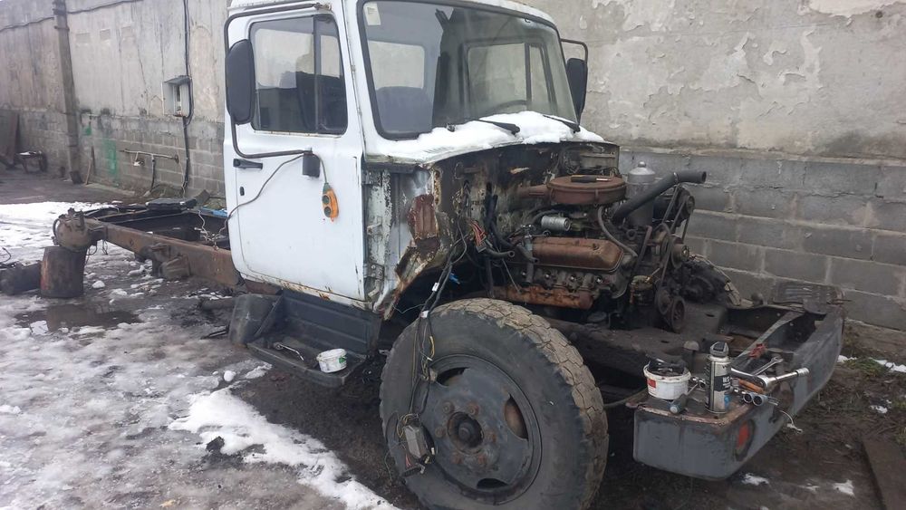 Продам ГАЗ 3307  ГАЗ 53  ГАЗ 3309 по запчастинам