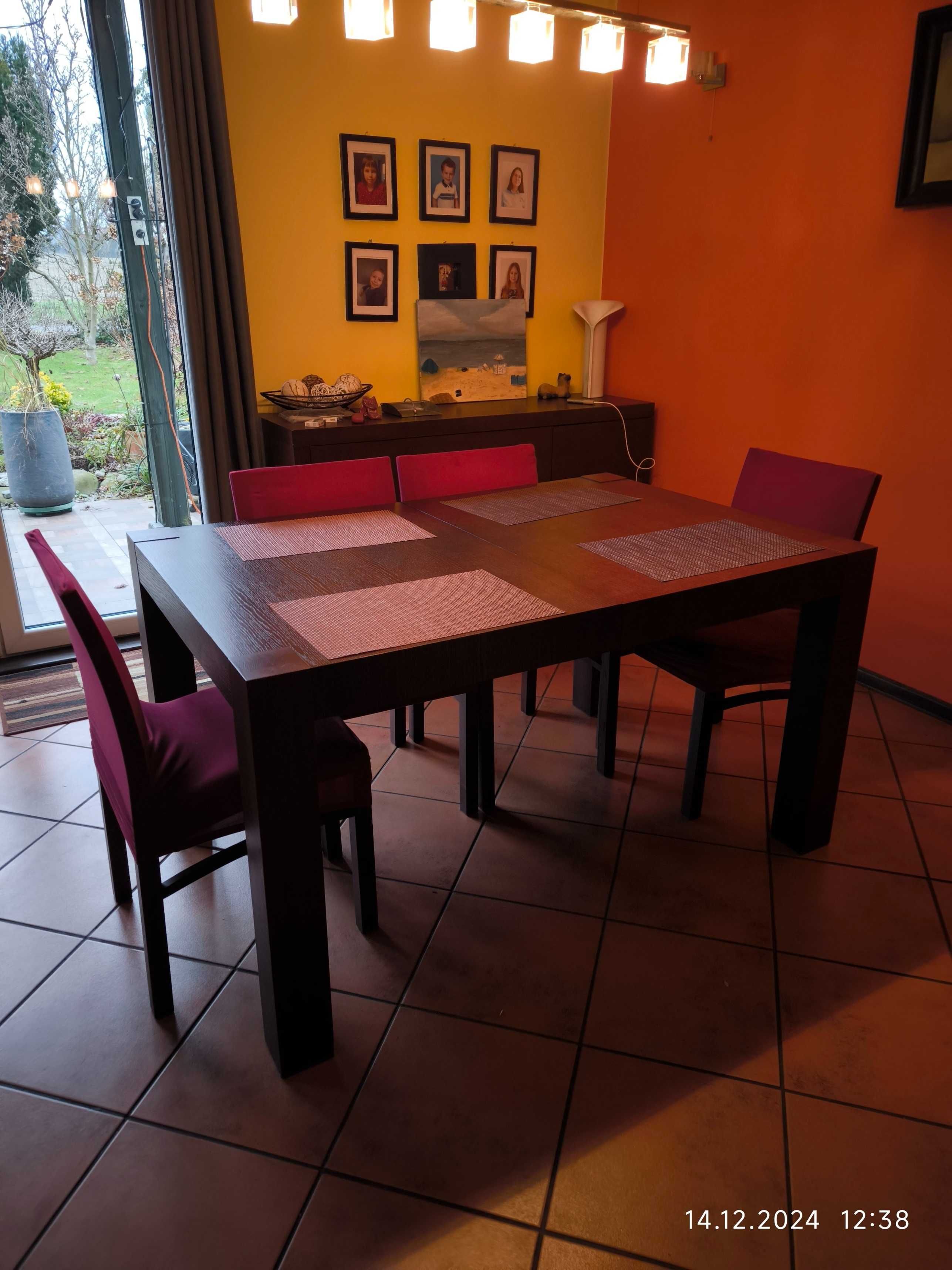 Duży stół do jadalni