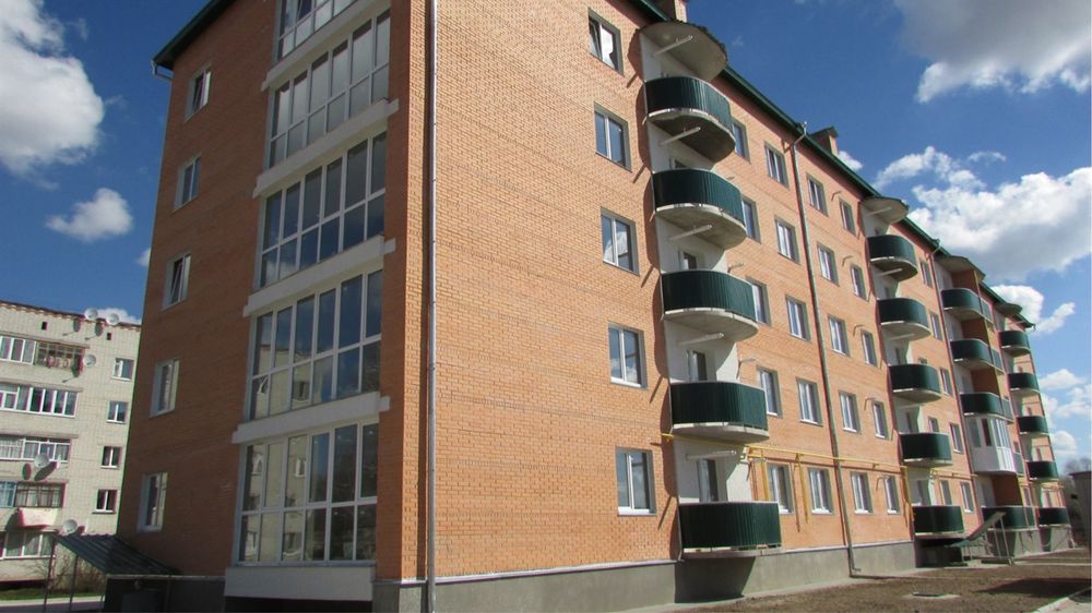 Продається затишна квартира з гаражом та підвалом,Центр міста