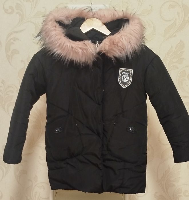 Зимова курточка для дівчинки