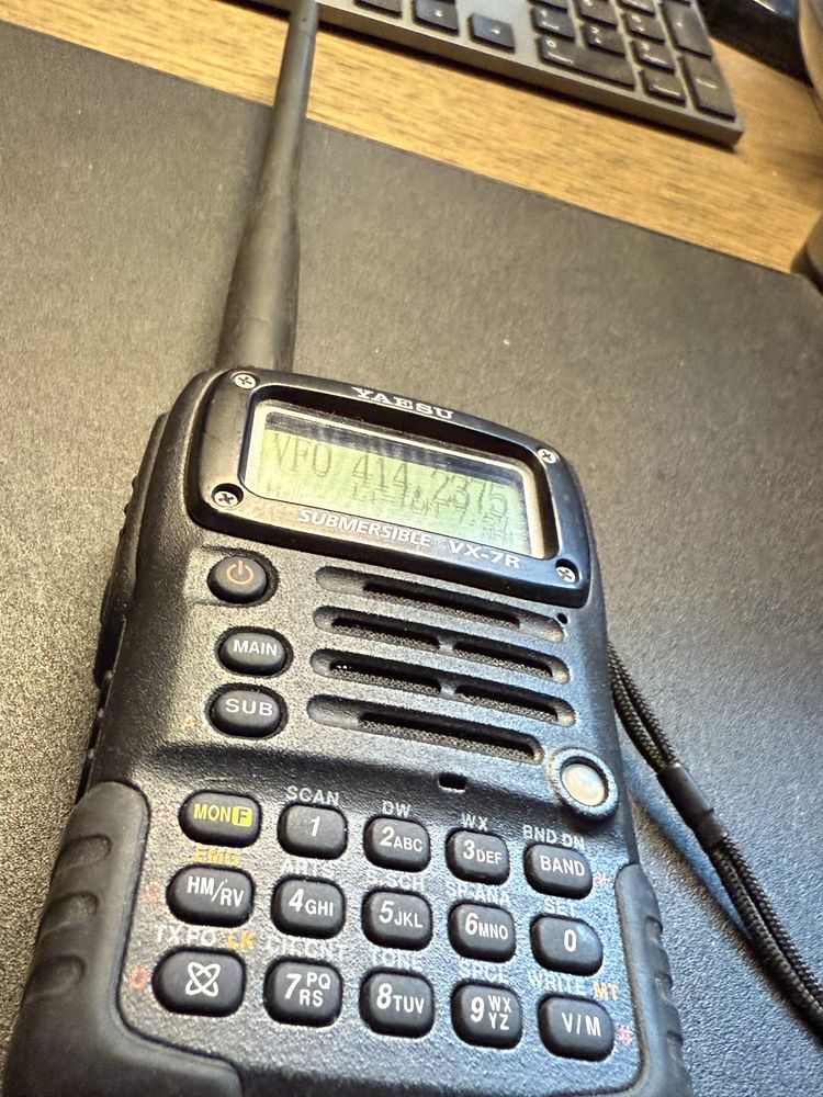 Радіостанція Yaesu VX-7R
