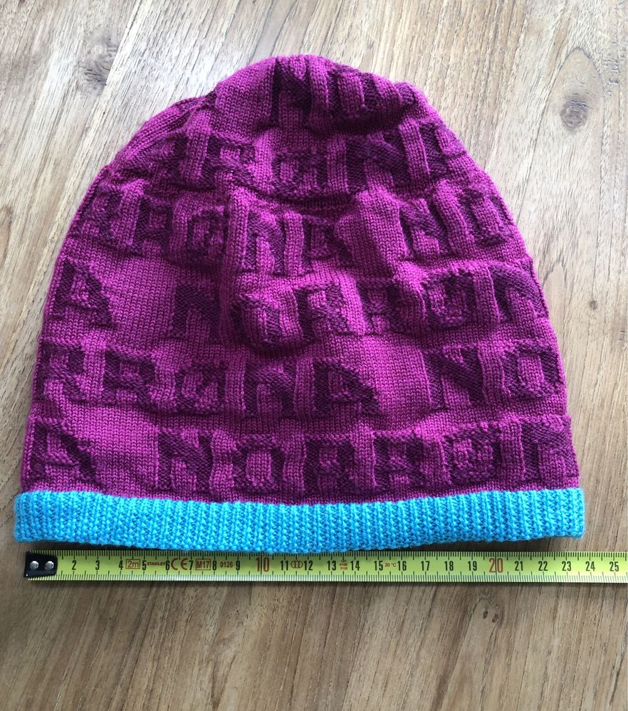 Norrona Multi Text czapka 100% Merino wełniana Beanie