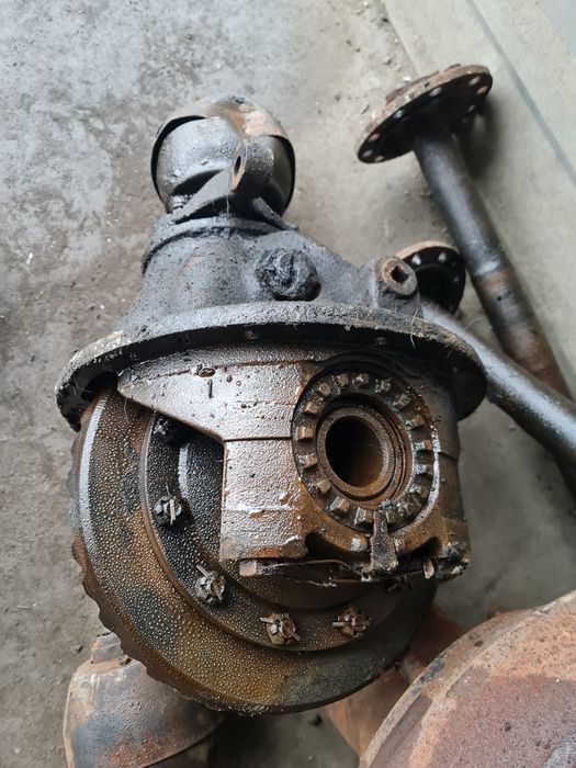 Передний Редуктор Газ-66 ,задний , ступицы