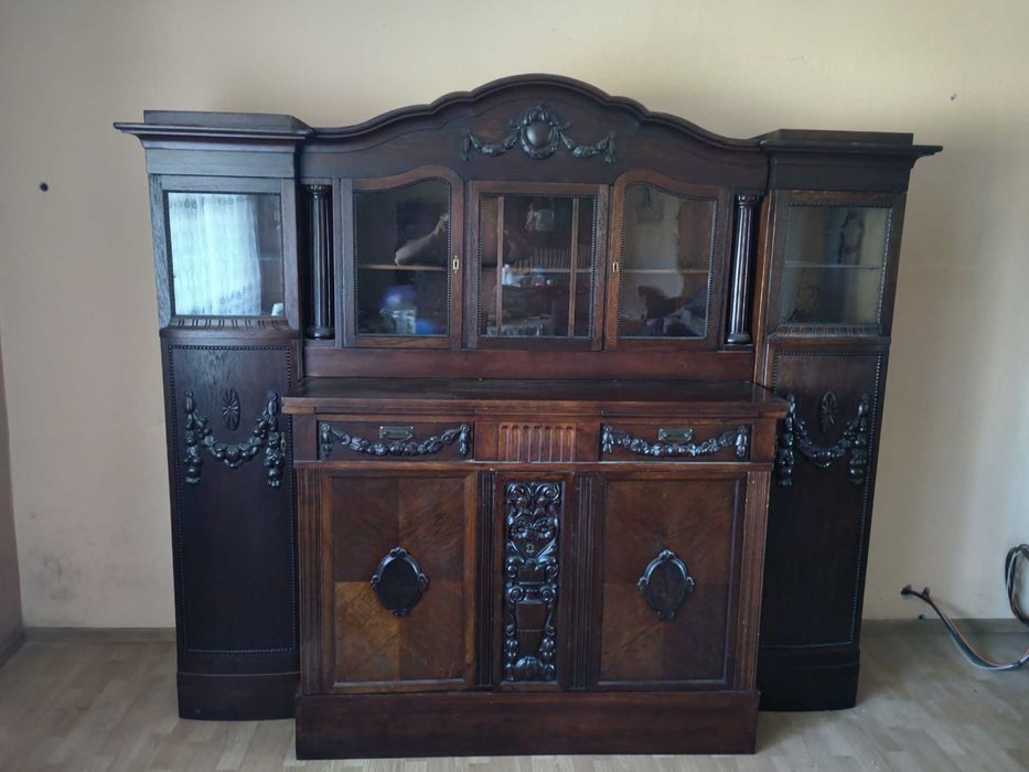 Kredens antyk zabytkowy