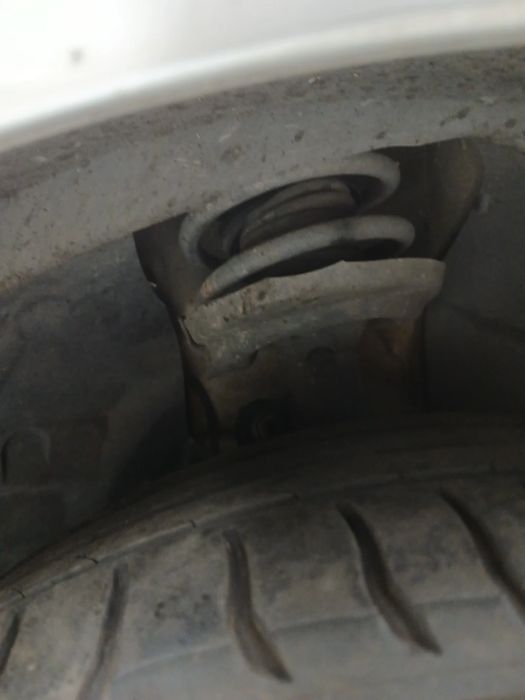 Amortecedor frente direito FORD Fiesta VI (CB1, CCN)