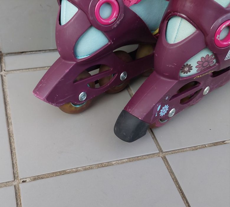 Patins de marca "Oxelo", número 36 ao 38.