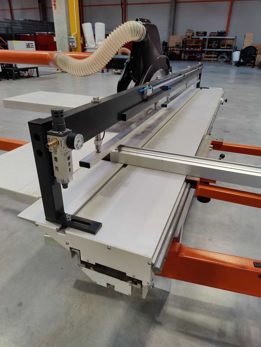 Pilarka formatowa do rozkroju płyt meblowych Wood-Mizer MS750