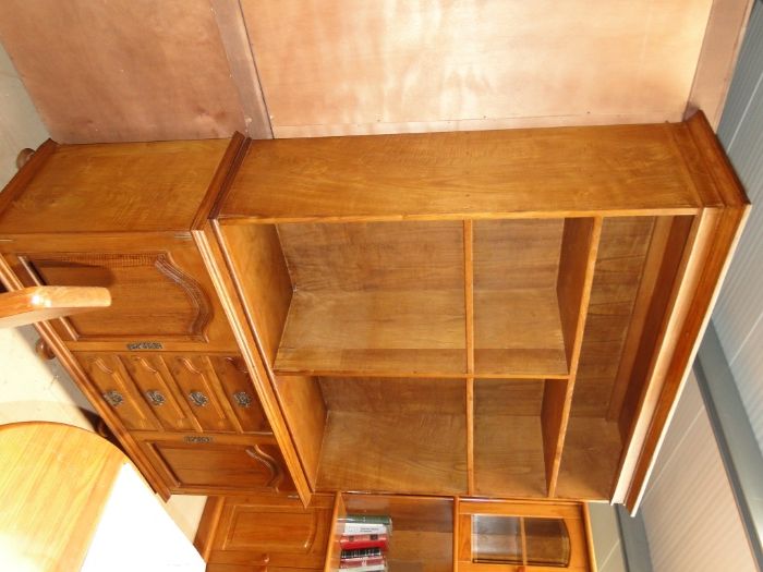 Móvel estante em madeira maciça para sala ou escritório - óptimo estad