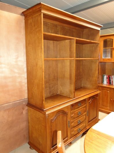 Móvel estante em madeira maciça para sala ou escritório - óptimo estad