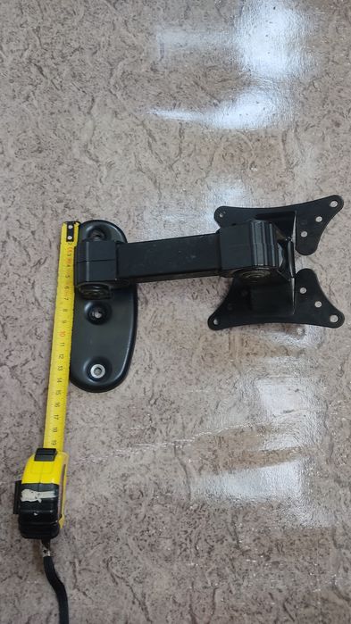 Ремінець телевізора кронштейн.