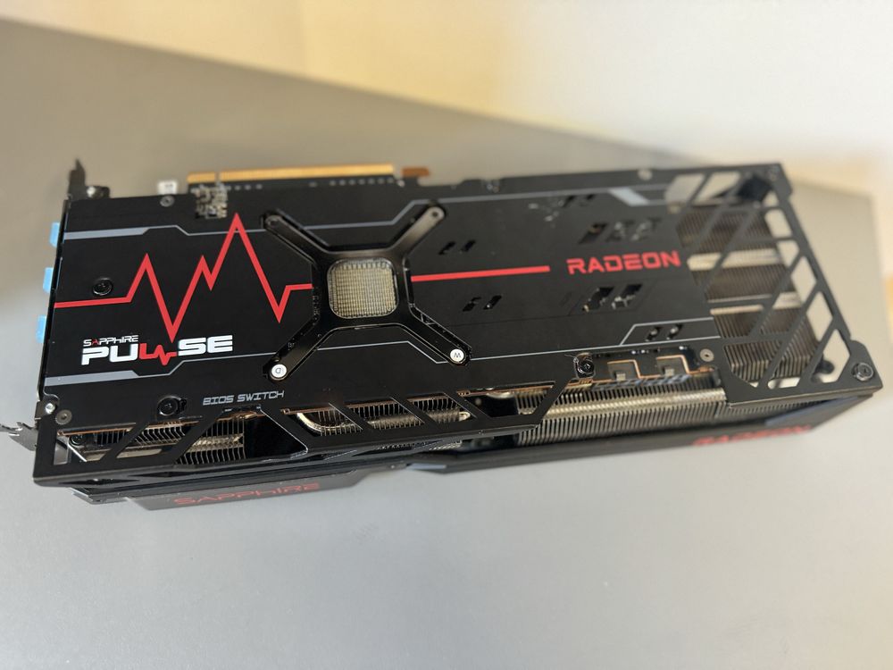 Відеокарта Sapphire Radeon RX 6800 16 GB PULSE