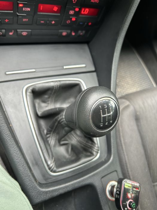 Ауді а4 б7 2008 1.6