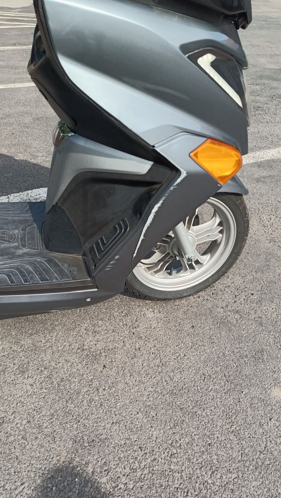 Sprzedam motocykl skuter Daelim QL Steezer 125  Kat. B