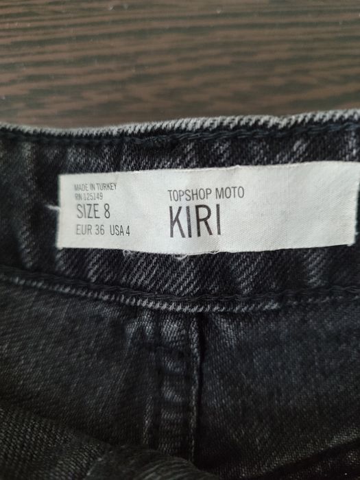 Майка-топ від H&M та шорти жіночі