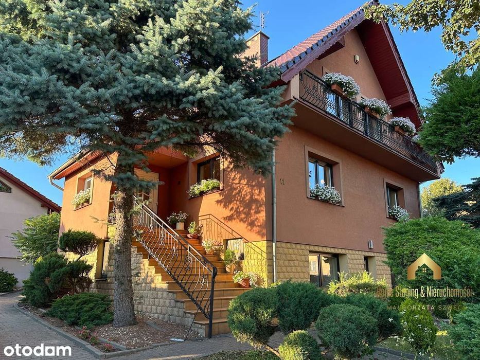 Dom z dwoma mieszkaniami- BASEN+ budynek gospodarczy, Pieńsk