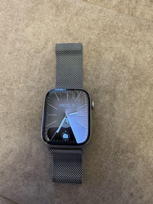 Apple Watch Series 8 (GPS + Cellular)