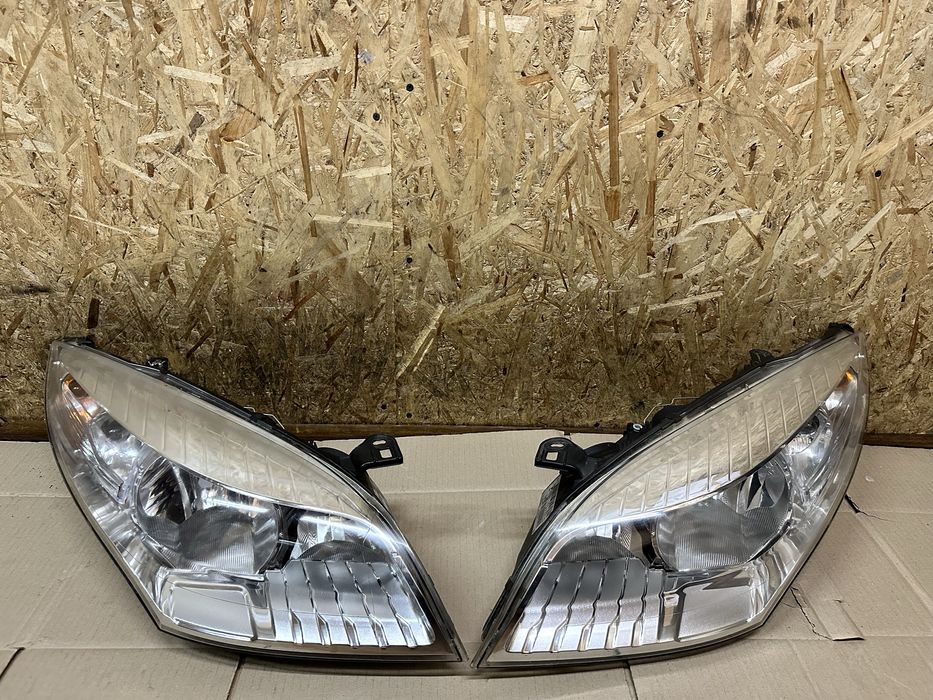 Перрдні фари Рено Меган 3 Renault Megane III 2008—2014