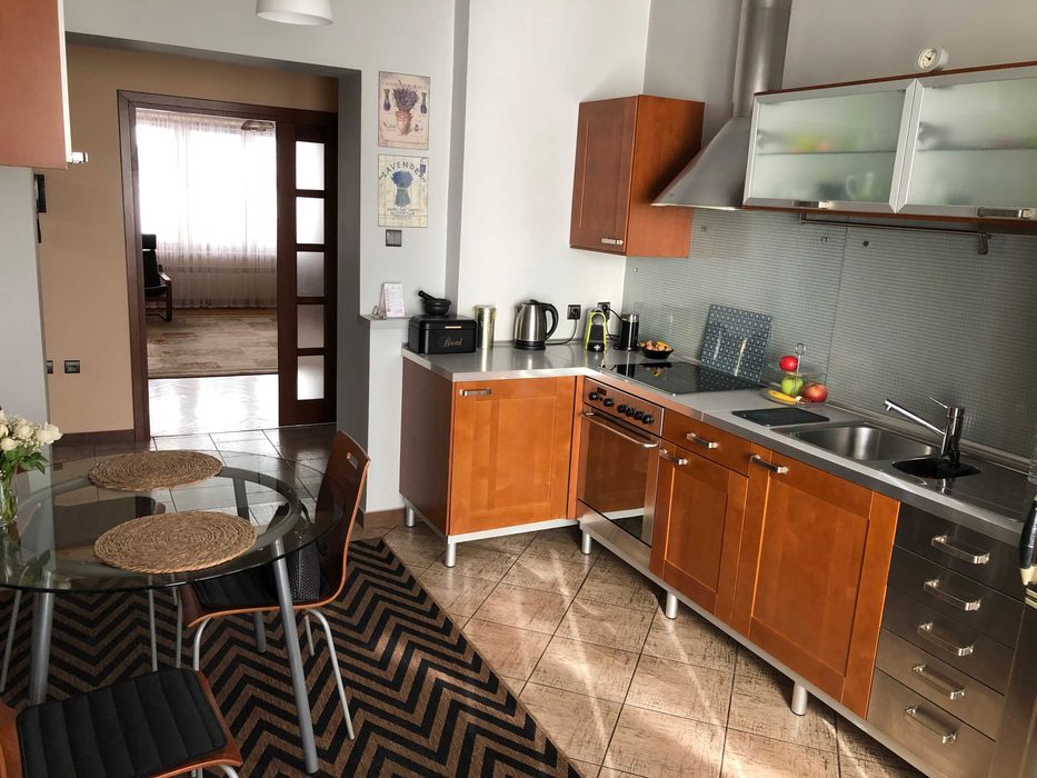 Przedwojenna WILLA w ponadczasowej architekturze w centrum miasta