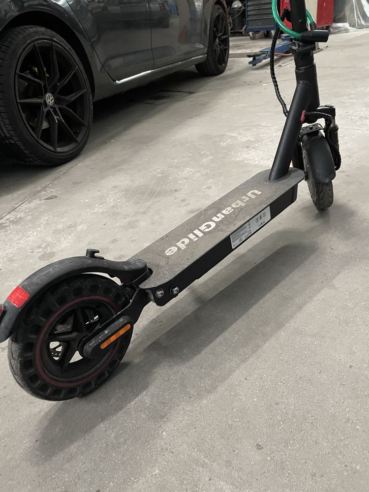 Trotinete Elétrica Urban Glide 100 Max – Ótimo Estado!