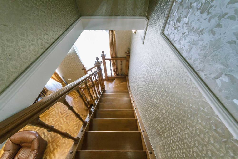 4к Жилянська 7, метро Олімпійська, Палац спорту