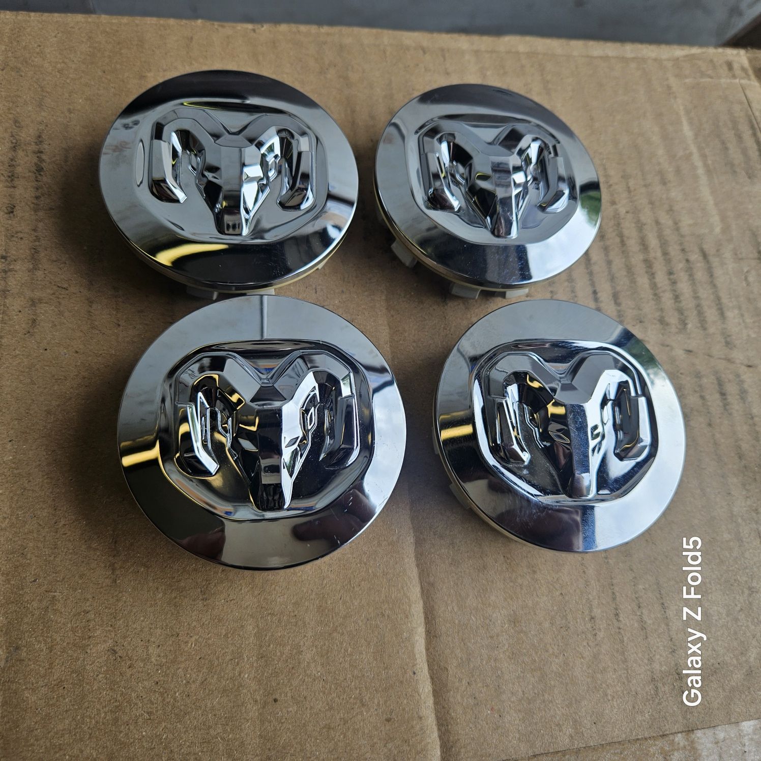 Dekielki Dodge Oryginalne Dekielki do felg aluminiowych Dodge