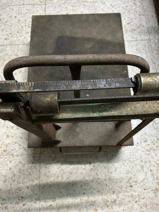 Balança antiga em ferro