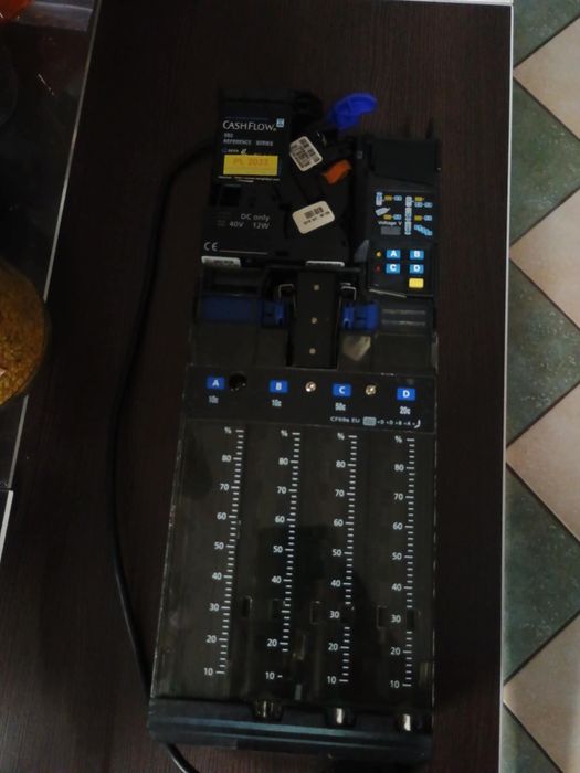 Wrzutnik Cashflow 560