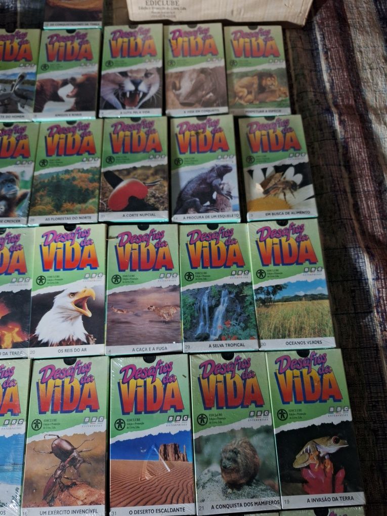 Vendo colecção 37 cassetes VHF novas com plásticos desafios da vida 12