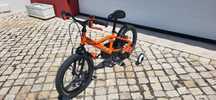 Bicicleta btwin de criança.